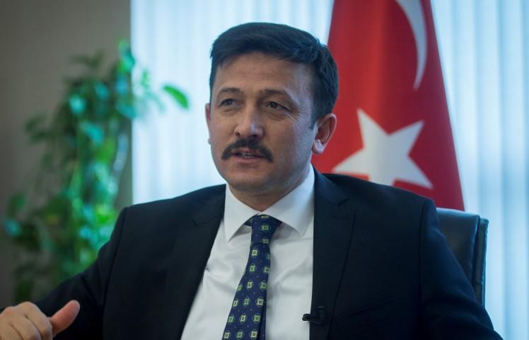 AK Parti Genel Başkan Yardımcısı Hamza Dağ, parti genel merkezinde AA muhabirine, gündeme ilişkin açıklamalarda bulundu. ( Emin Sansar - Anadolu Ajansı )