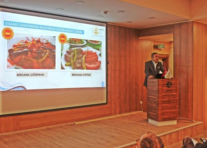 Bergama Ticaret Odası (BERTO) Başkanı Fikret Ürper, Bergama Organize Sanayi Bölgesindeki doluluk oranının yüzde 82'ye ulaştığını bildirdi. Fikret Ürper, Bergama Ticaret Odası Toplantı Salonunda düzenlediği basın toplantısında 1 yıllık çalışmalarını anlattı. ( Mehmet Ezgin - Anadolu Ajansı )