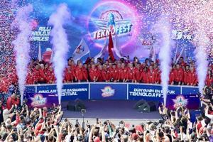 TEKNOFEST İzmir, kapılarını açtı