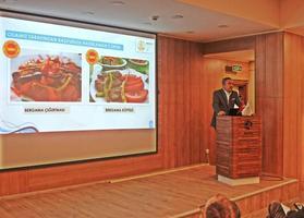 Bergama Ticaret Odası (BERTO) Başkanı Fikret Ürper, Bergama Organize Sanayi Bölgesindeki doluluk oranının yüzde 82'ye ulaştığını bildirdi. Fikret Ürper, Bergama Ticaret Odası Toplantı Salonunda düzenlediği basın toplantısında 1 yıllık çalışmalarını anlattı.  ( Mehmet Ezgin - Anadolu Ajansı )