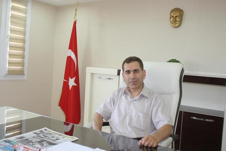 Kaymakam Bayram Yılmaz, göreve geldiği günden bu yana adeta yeni baştan inşa ettirdiği Hükümet Konağı Binası’nda yapılan tadilat çalışmaları hakkında Aliağa Ekspres Gazetesi’ne açıklamalarda bulundu.
