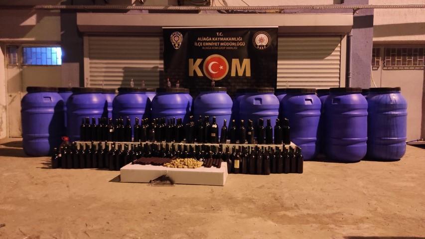 İzmir'de 4 bin 102 litre kaçak içki ele geçirildi