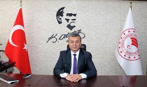 İzmir İl Tarım ve Orman Müdürü Mustafa Özen (fotoğrafta), hazırladıkları 7 haftalık program kapsamında çiftçilere yüz yüze eğitim vereceklerini bildirdi. ( İzmir İl Tarım ve Orman Müdürlüğü  - Anadolu Ajansı )