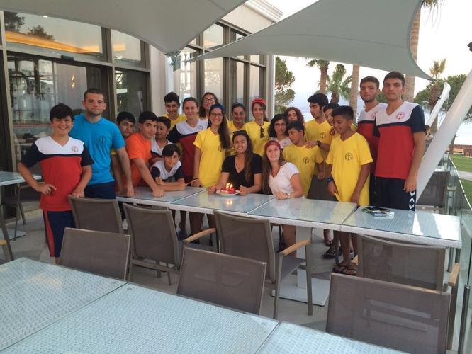 KAMPTA, ÇAPA SPOR KULÜBÜNÜN 1.KURULUŞ YILI DA PASTA KESİLEREK KUTLANDI.
