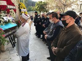 Türkiye'nin ilk kadın ortodontisti Ayşe Mayda son yolculuğuna uğurlandı