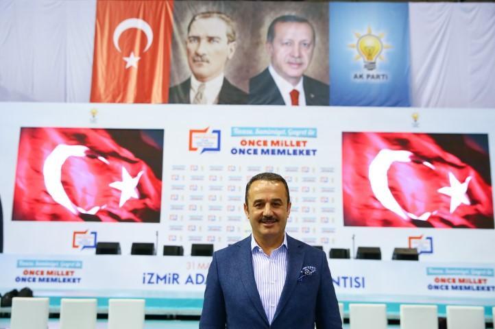 AK Parti İzmir İl Başkanı Aydın Şengül (fotoğrafta), Cumhurbaşkanı ve AK Parti Genel Başkanı Recep Tayyip Erdoğan'ın yarın katılımı beklenen İzmir Aday Tanıtım Toplantısı için Halkapınar Spor Salonu'nda yapılan hazırlık çalışmalarını inceledi, basın mensuplarına açıklamalarda bulundu. ( Emin Mengüarslan - Anadolu Ajansı )