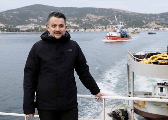 Tarım ve Orman Bakanı Bakanı Bekir Pakdemirli, bu sezon geçen sezona göre 3 kat daha fazla hamsi yakalandığını belirterek, 2023 yılında su ürünleri ihracatını 1 milyardan 2 milyar dolara çıkarmayı hedeflediklerini söyledi. ( Mahmut Serdar Alakuş - Anadolu Ajansı )