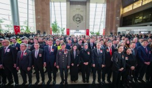 İzmir’in şehitleri Fethi Sekin ve Musa Can unutulmadı