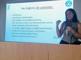 Ailelere ergenlik iletişimi semineri