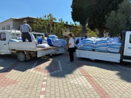 Yangın mağduru üreticilere yem desteği