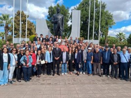 Yeni yönetimden Atatürk Anıtı’na çelenk