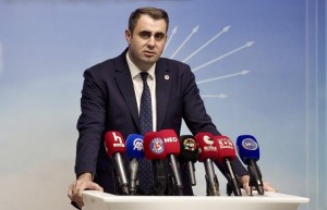 Güç: “İzmir çözmek istiyor, hükümet engelliyor”