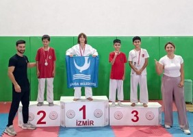 Karatecilerden 10 madalya birden