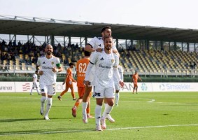 Evinde farklı kazandı: 7-1