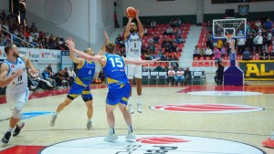 Avrupa’ya galibiyetle başladı