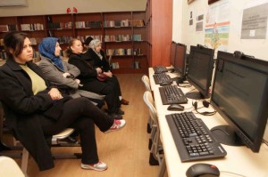 BAYRAKLI KÜTÜPHANELERİNDE ONLİNE SEMİNER DÖNEMİ