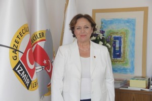 DİKMEN: “İPEKÇİ'NİN UZLAŞTIRICI KİŞİLİĞİNİ ARIYORUZ”
