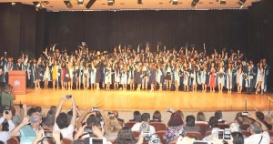 EGE İİBF'DE MEZUNİYET COŞKUSU