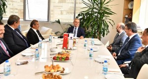 MASADA “İZMİR” VARDI