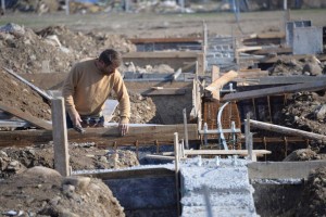 BERGAMA MODERN HAYVAN PAZARINA KAVUŞUYOR