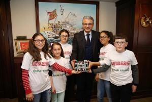 MUCİT ÇOCUKLAR BİLİM TURNUVASINDA