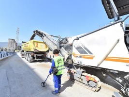 1.5 MİLYON TONLUK ASFALT ATAĞI