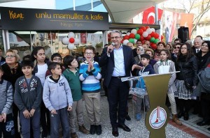 NERGİZ PARKI’NDA KAFE KEYFİ BAŞLADI