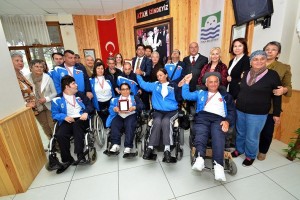 MUTLU OLMAK İÇİN 'ENGEL YOK!'