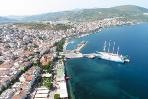 BAŞKAN EŞLERİ DİKİLİ'DE BULUŞUYOR