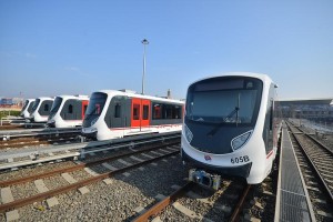 İZMİR’DE İŞLER “RAYINDA”