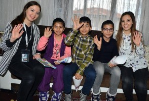 ÜÇÜZ KARDEŞLERE “İKİZ ABLA” SÜRPRİZİ