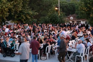 KOZAKLILAR HUKUK ZAFERİNİ KUTLADILAR