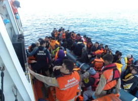 YAKALANAN GÖÇMEN SAYISI 4 İLİN NÜFUSUNU GEÇTİ