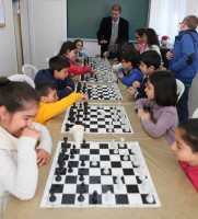 BAYRAKLI SATRANÇTA İZMİR'İN LİDERİ