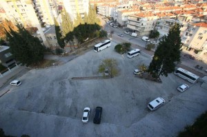 BAYRAKLI’DA "OTOPARK" SORUNUNA NEŞTER