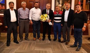 O SERALARIN ÇİÇEKLERİYLE GELDİLER