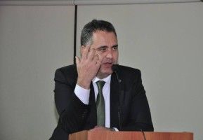 İZMİR BAROSU HALKA ANAYASA DEĞİŞİKLİĞİNİ ANLATIYOR