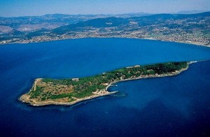 URLA’YA 9.4 MİLYON LİRALIK YAĞMUR SUYU YATIRIMI