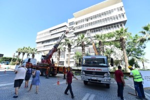 BÜYÜKŞEHİR BİNASI 200 TON HAFİFLEYECEK