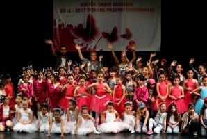 KURSİYERLER YETENEKLERİYLE PARMAK ISIRTTI