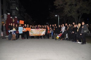 ALİAĞALI KADINLARDAN “ŞİDDET”SİZ EYLEM