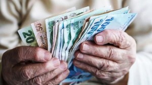 Emeklilerin maaş farkları 6-7 Şubat’ta hesaplarda