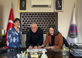 Minik Eller’den esnaf ailelerine destek