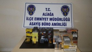 DURDURULAN ARAÇTAN CİNSEL UYARICI HAPLAR ÇIKTI