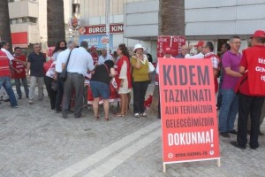 GENEL-İŞ'TEN 'KIDEM TAZMİNATIMA DOKUNMA' İMZA KAMPANYASI