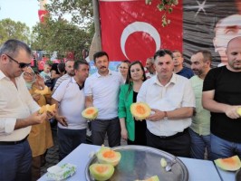 Sucahlı kavunu festivalle tanıtıldı