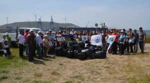 KYME’NİN KIYILARI TEMİZLENDİ