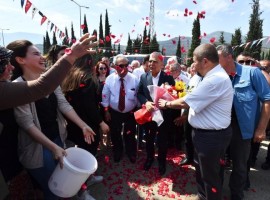 ÖDEMİŞ'TE YÜZLER GÜLÜYOR