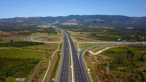 İSTANBUL İLE İZMİR ARASI 3,5 SAATE DÜŞÜYOR