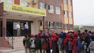 İMAM HATİP LİSESİ’Nİ ZİYARET ETTİ